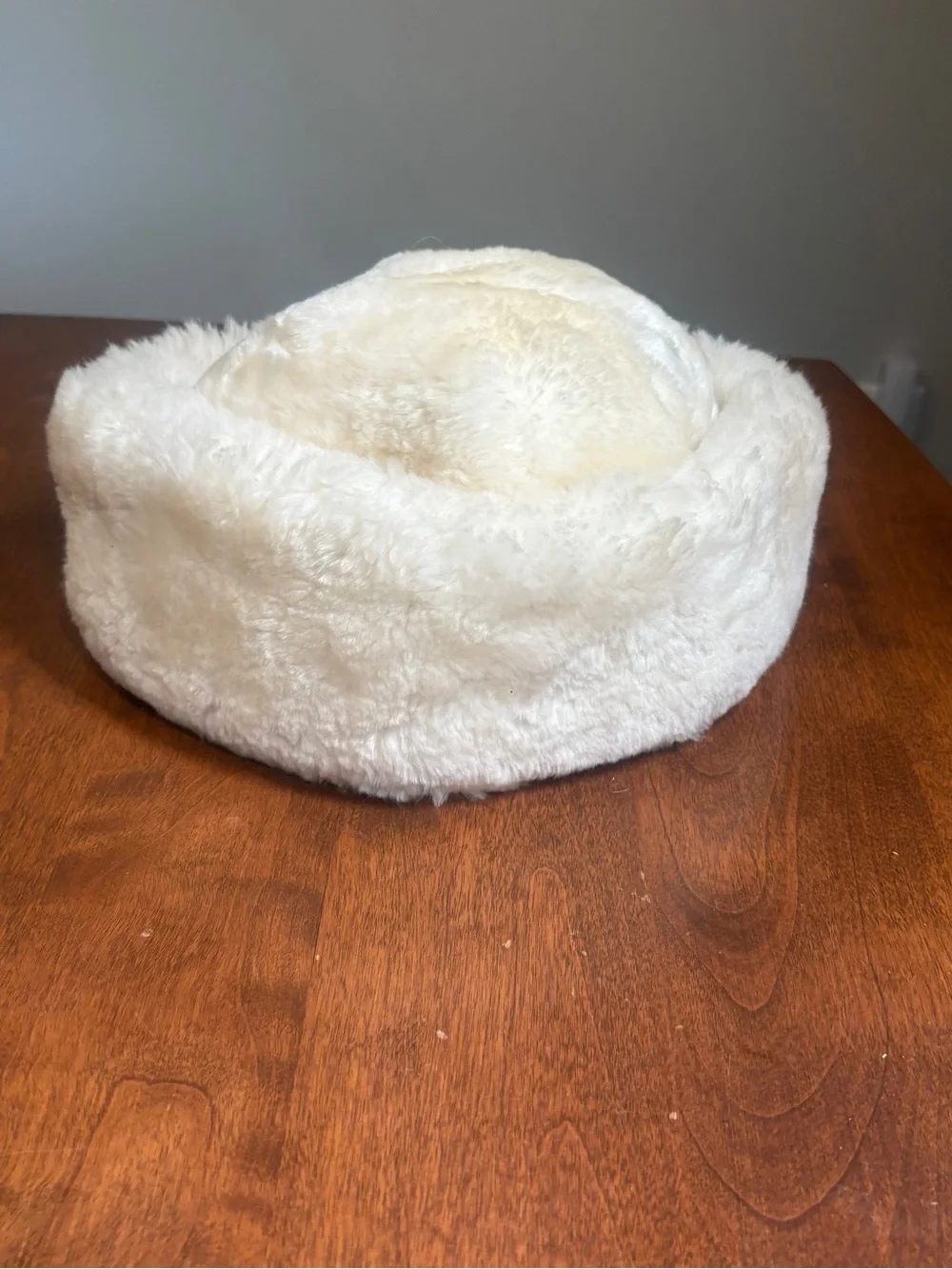 Source Unknown Cream Faux Fur Bucket Hat